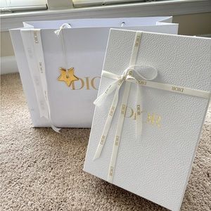 DIOR Packaging Large Shoe Box and Bag with Star and Tissue Paper Gift Wrap